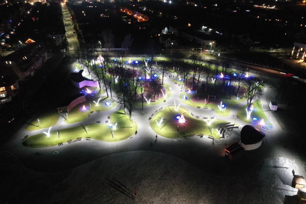 Iluminat festiv „de criză” anul acesta, la Florești. FOTO: Facebook/ Bogdan Pivariu
