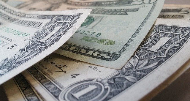 Banca Națională a României (BNR) a afișat cursul valutar al zilei de joi, 22 septembrie. Dolarul american a depășit pragul de 5 lei pentru prima dată în istorie/ FOTO: pixabay.com