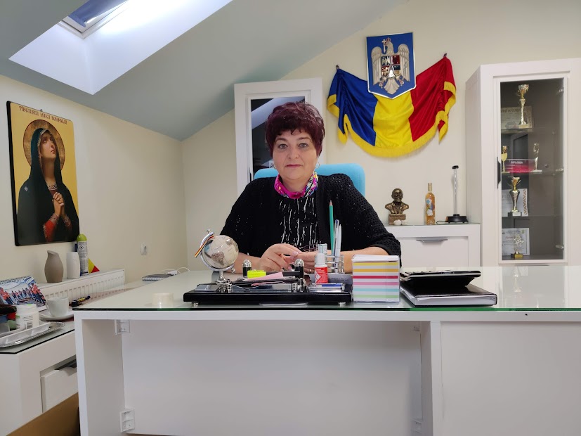 Elena-Daniela Mănăilă, primarul comunei Tureni, spune că banii europeni reprezintă principala resursă pentru dezvoltarea comunităților locale