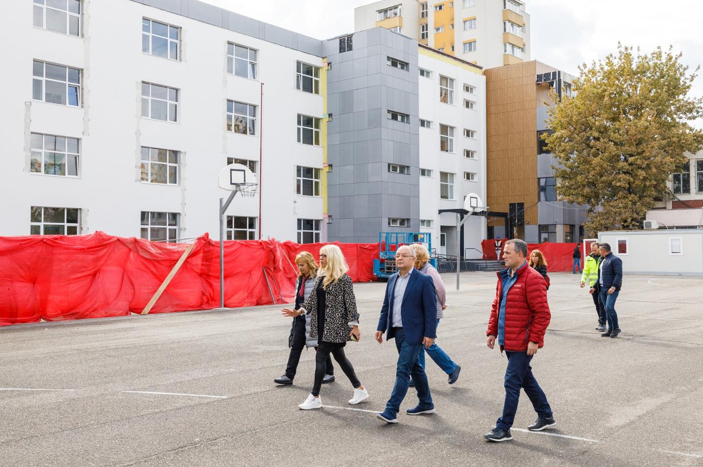 Stadiul lucrărilor la noul corp de clădire a Școlii Gimnaziale „Iuliu Hațieganu” din municipiul Cluj-Napoca a ajuns la 81%/ Foto: Emil Boc - Facebook