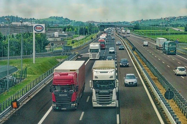 Circulația camioanelor înmatriculate în UE, va fi interzisă în Rusia începând cu data de 10 octombrie/ Foto: pixabay.com