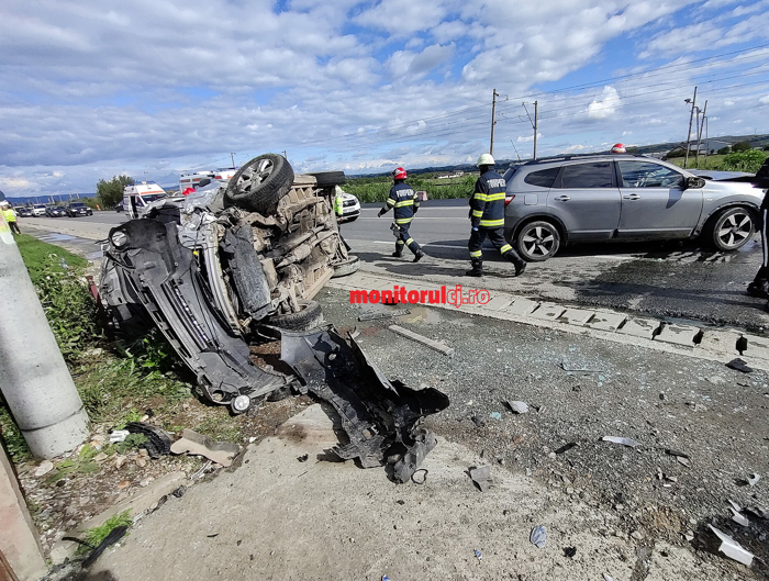 Un accident rutier a avut loc, duminică după-amiază, în Jucu de Mijloc, jud. Cluj/ Foto: monitorulcj.ro