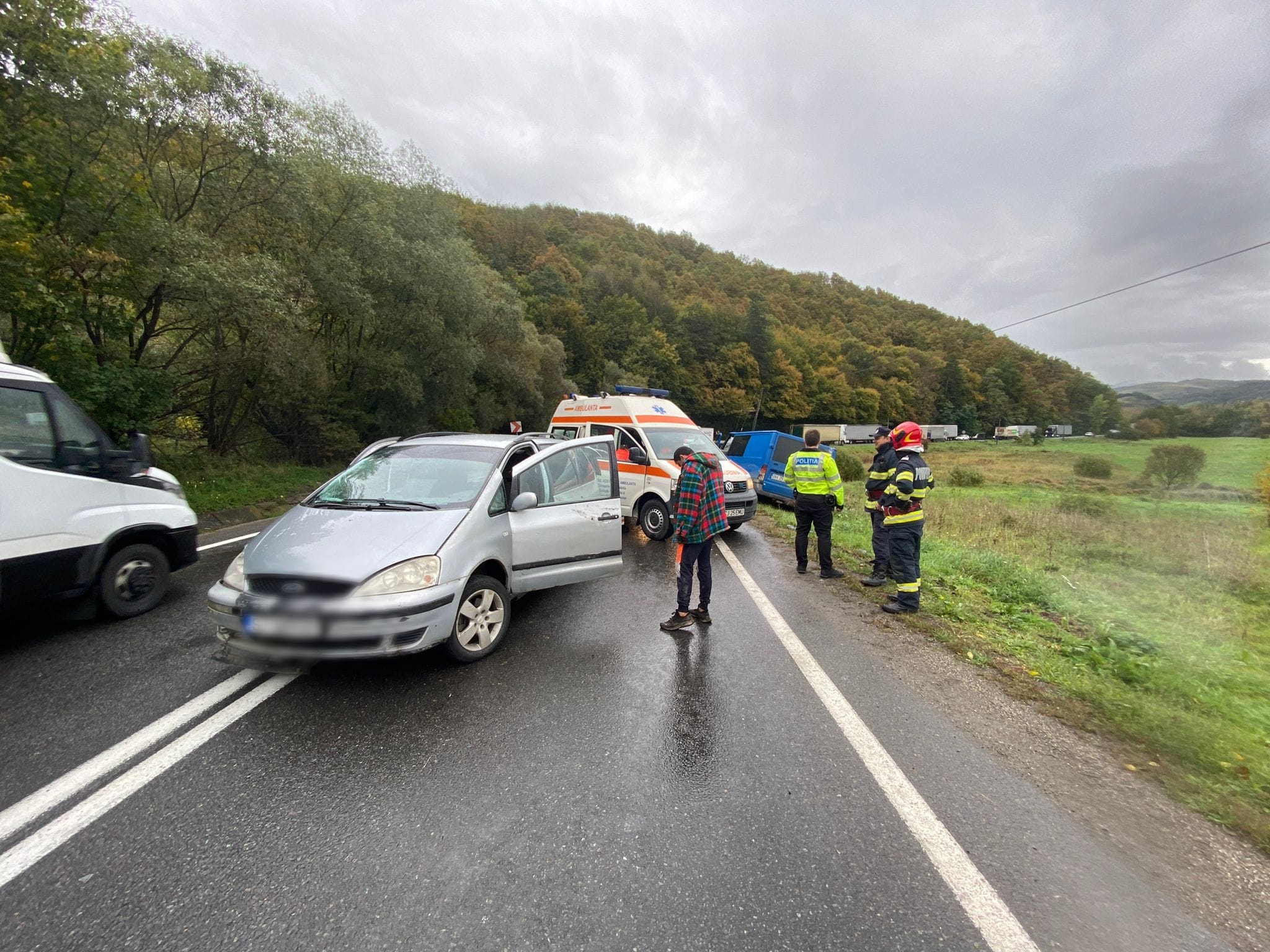 Accident în Poieni. Un bărbat de 54 de ani a ajuns la spital. FOTO: IPJ Cluj