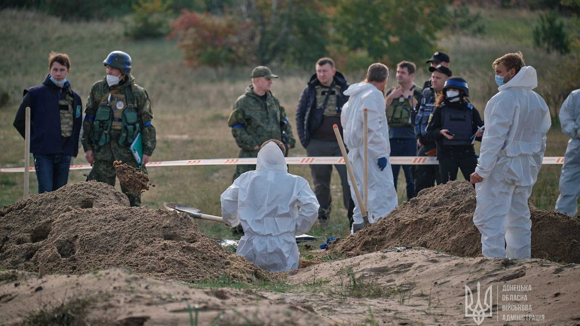O groapă comună și alte 200 de morminte, descoperite în orașul Liman din Ucraina / Foto: Twitter