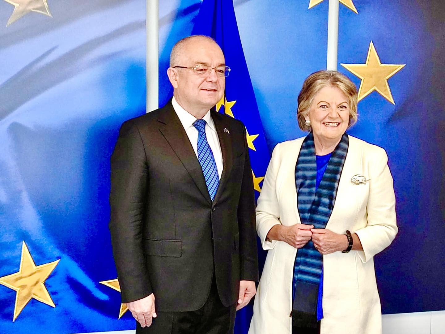 Primarul Emil Boc, întâlnire la Bruxelles cu Elisa Ferreira, Comisarul european pentru politica de coeziune. FOTO: Facebook/ Emil Boc