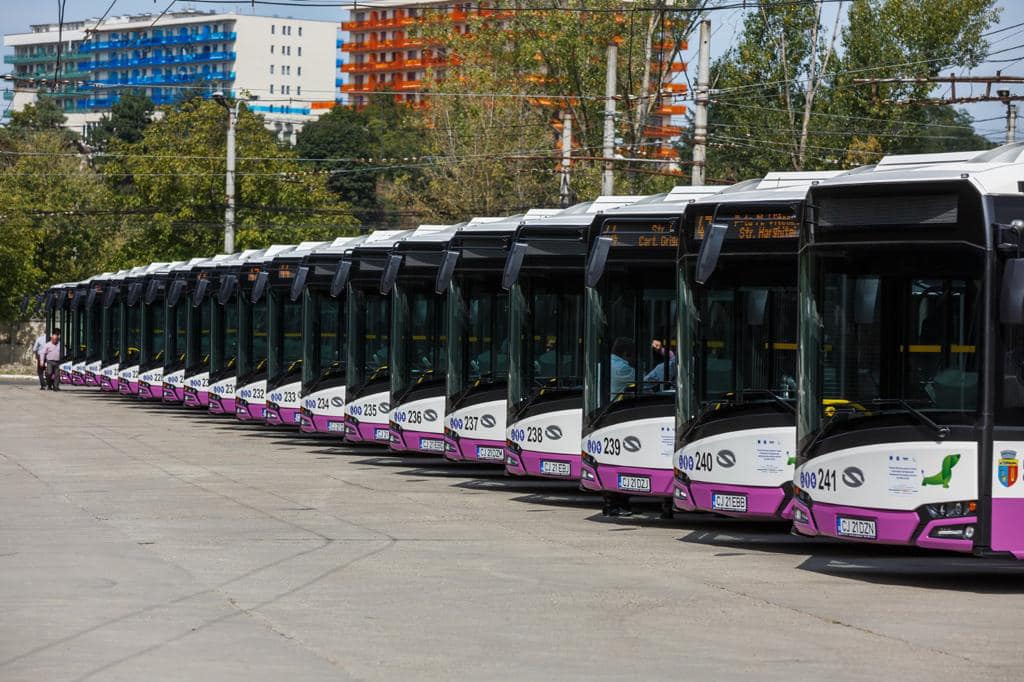 O firmă turcă a contestat licitația lansată de Primăria Cluj-Napoca pentru 40 de autobuze electrice noi. FOTO: Facebook/ Emil Boc