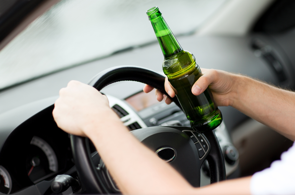 Proiect de lege: șoferii fără permis, drogați sau băuți care fac accident, direct la ÎNCHISOARE! FOTO: Depositphotos.com