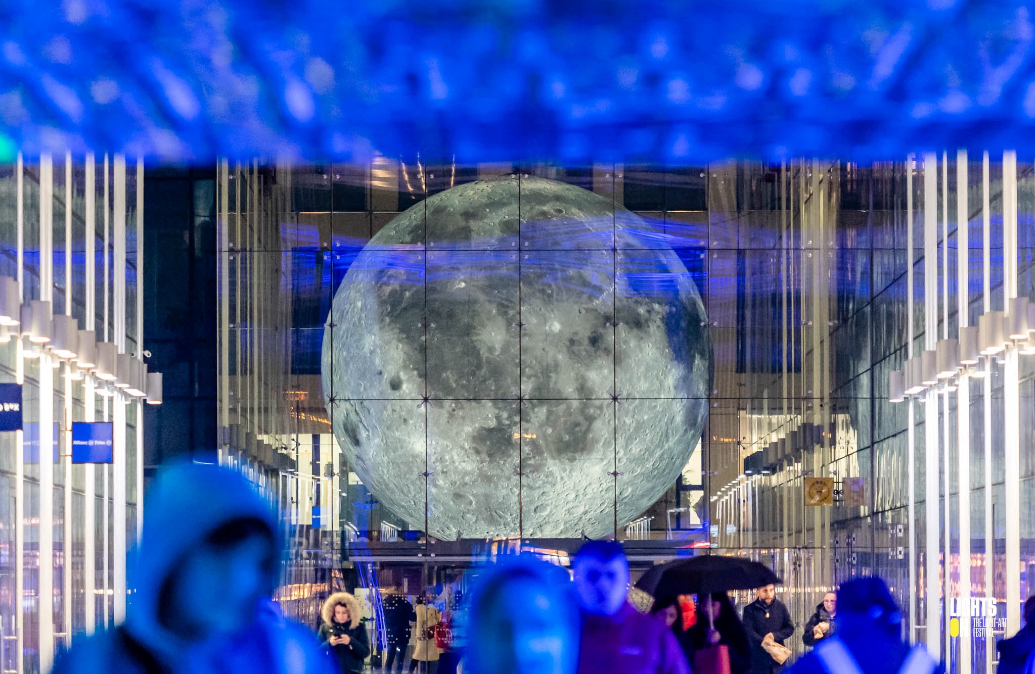 Instalația de lumini Museum of the Moon. FOTO: Facebook/ Lights On România