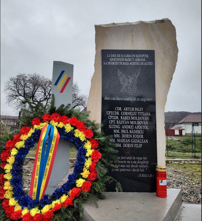 Eroii accidentului din 21 noiembrie 2014, comemorați la Cluj/ captură foto Baza 71 Aeriană „General Emanoil Ionescu” Facebook.com