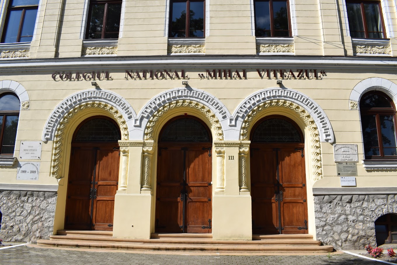 Colegiul Național „Mihai Viteazul” din Turda / Foto: Ionel Ignat - Google Maps