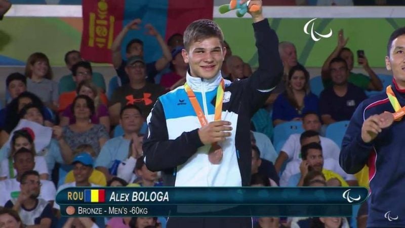 Alexandru Bologa câștigând medalia de bronz la Jocurile Paralimpice de laTokyo /FOTO: CSU Cluj - Facebook