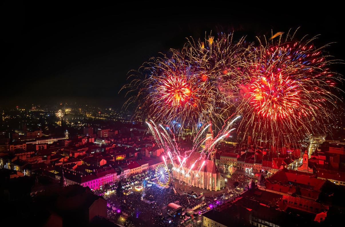 Spectacolul de artificii din Cluj-Napoca și alte orașe mari din România ne-a pus sănătatea în pericol / Foto: Facebook - Municipiul Cluj-Napoca