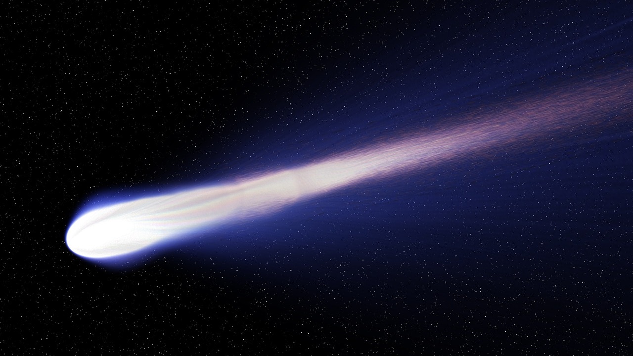 Cometa va trace atât de aproape de pământ încat va fi vizibilă cu ochiul liber /FOTO: pixabay.com