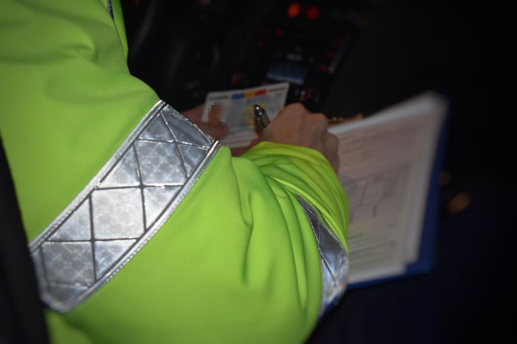 Un șofer de microbuz din Cluj-Napoca a primit amendă pentru că a transportat persoane fără bilet/ Foto: IPJ Cluj