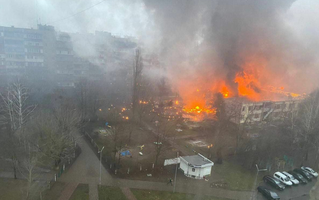 Autorităţile ucrainene au anunţat miercuri că un elicopter s-a prăbuşit în cursul dimineţii în apropierea unei grădiniţe din oraşul Brovarî din regiunea Kiev/ Foto: @ogeday_nigar - Twitter
