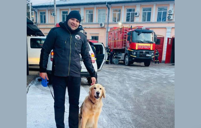 Un pompier clujean a plecat în misiune în Turcia, alături de câinele său, ca să ajute victimele cutremurului / Foto: ISU Cluj - Facebook