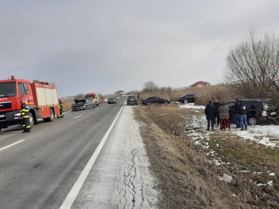 Accident rutier la ieșirea din Huedin spre Oradea/ Foto: ISU Cluj