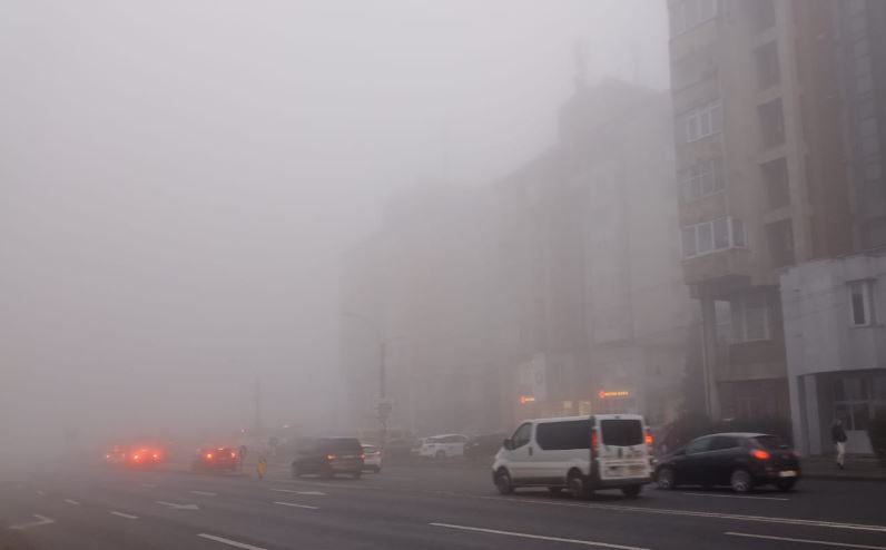 Ceață în Cluj-Napoca joi dimineața, 16 februarie 2023 / Foto: monitorulcj.ro