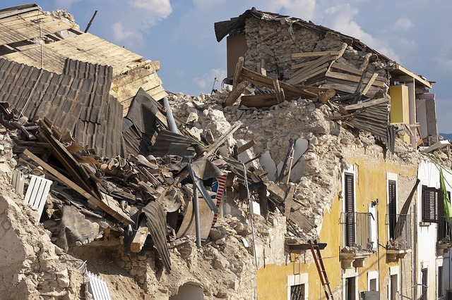 Proprietarii clădirilor cu risc seismic din Cluj-Napoca vor fi amendați dacă nu repară imobilul, a anunțat primarul municipiului Cluj-Napoca, Emil Boc/ Foto: pixabay.com
