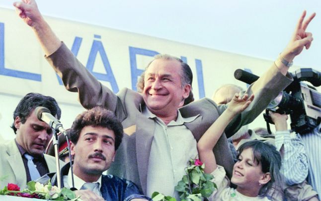 Ion Iliescu în 1990 /FOTO: Wikipedia