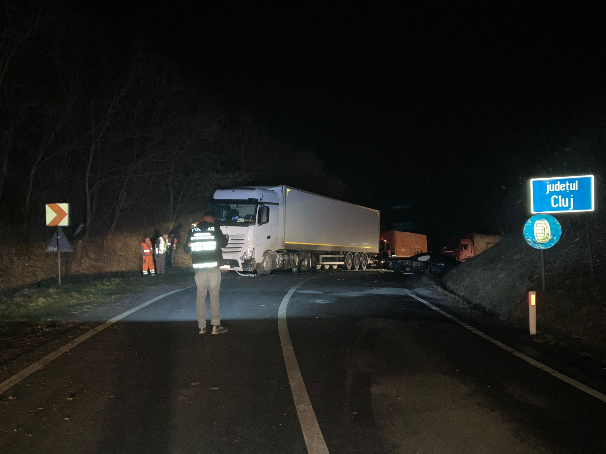 Un accident rutier a avut loc, vineri, pe DN 16, la limită cu județul Mureș/ Foto: IPJ Cluj