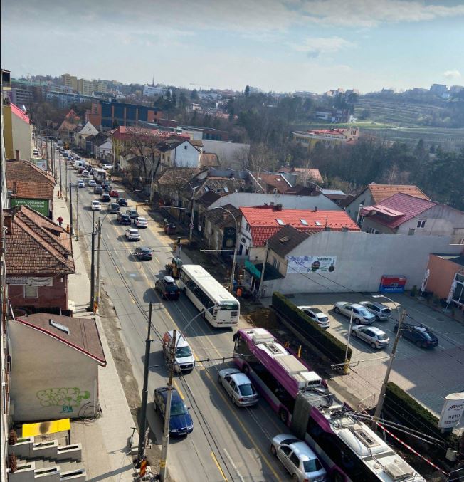 Poza Zilei: Trafic paralizat pe Calea Mănăștur. Clujenii au fost prinși în trafic zeci de minute/Foto: monitorulcj.ro