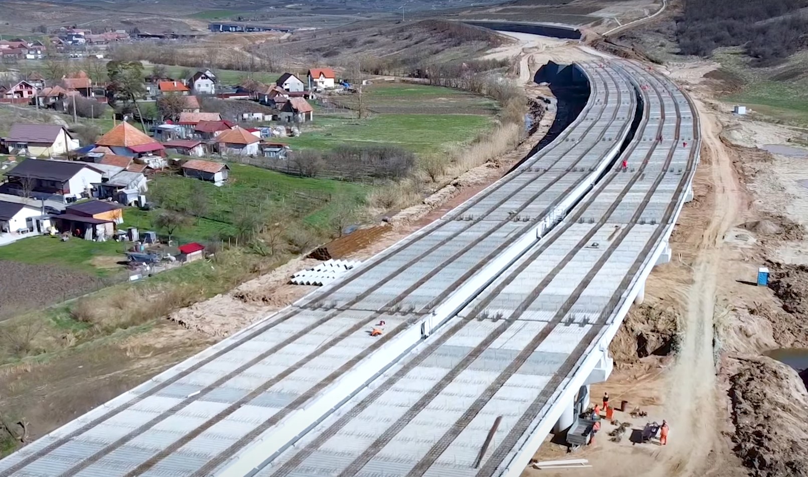 Progres pe Autostrada Transilvaniei, zona Mihăiești / Foto: captură video YouTube - Raul Pristopan