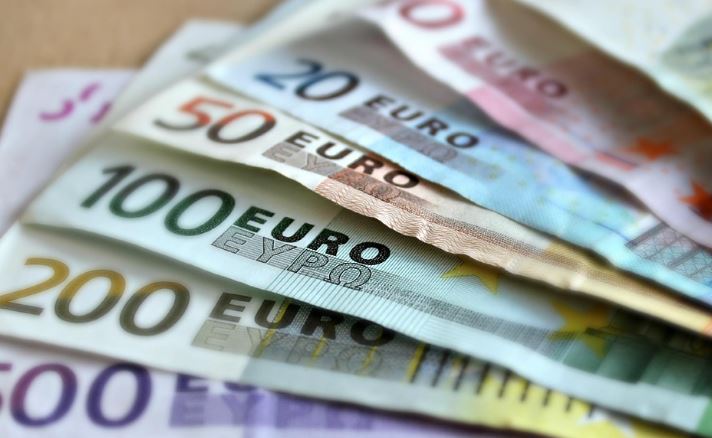 România poate pierde peste 1 miliard de euro dacă nu face reforma pensiilor speciale/Foto: pixabay.com