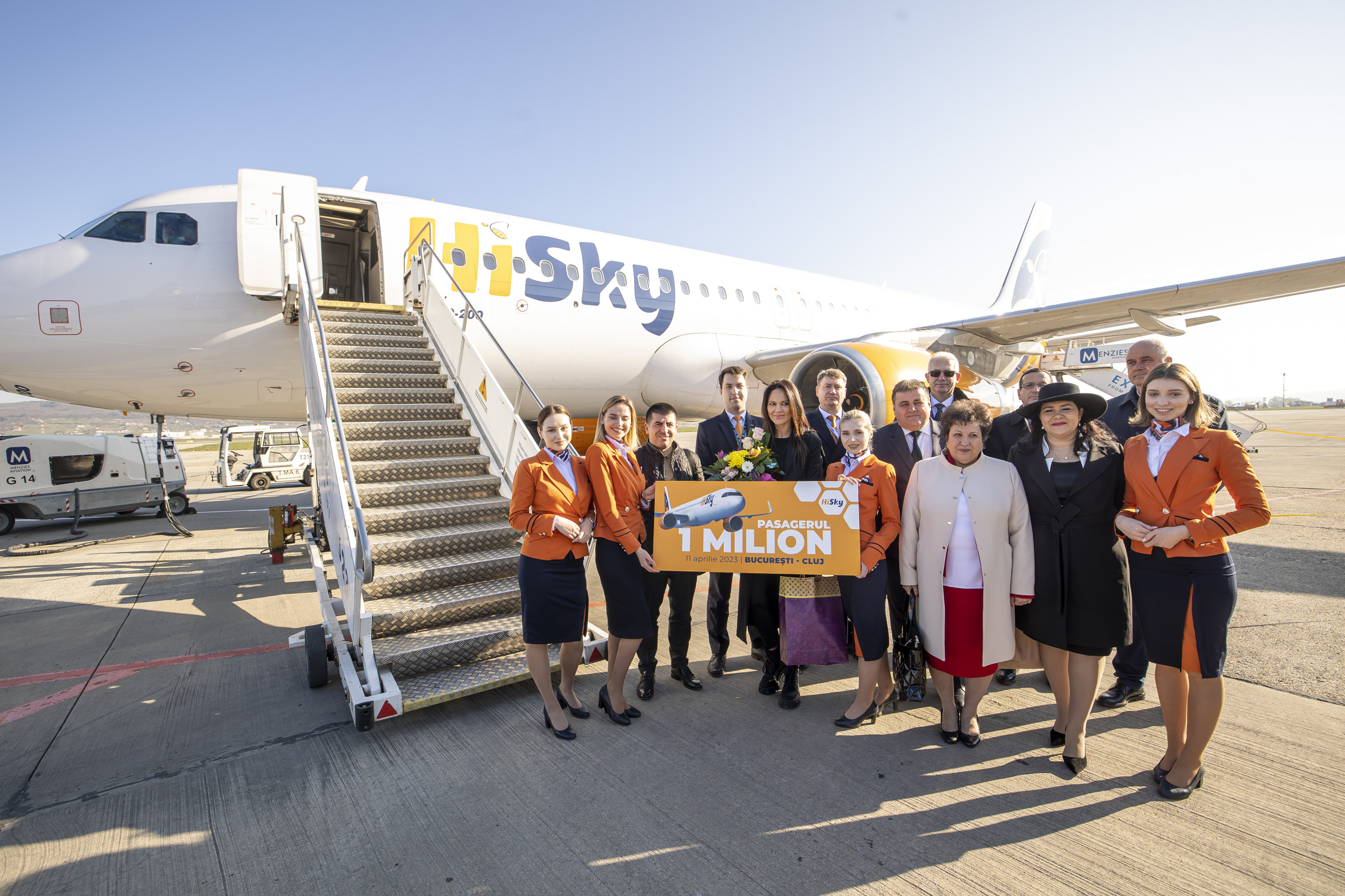 Compania aeriană HiSky și-a sărbătorit, la Aeroportul Internațional „Avram Iancu” Cluj primul milion de pasageri transportați pe toate cursele operate. FOTO: Aeroportul Internațional „Avram Iancu” Cluj
