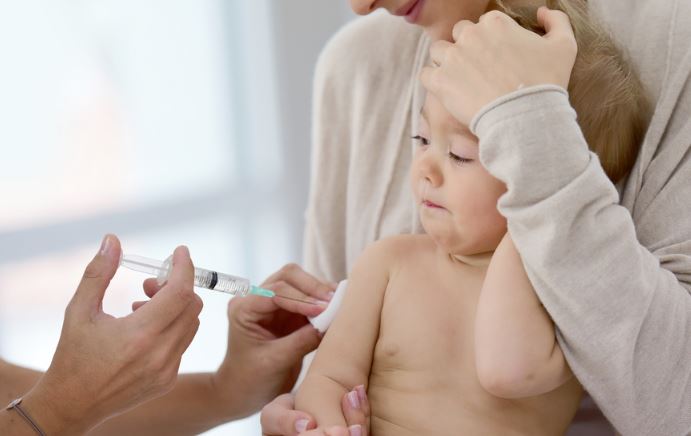 Vaccin pentru copii / Foto: depositphotos.com