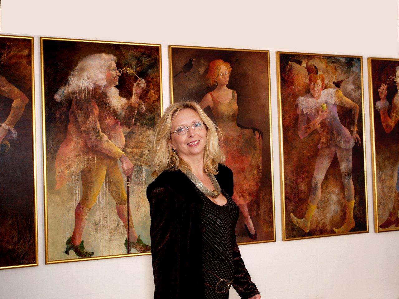 Dorina Mocan, pictorița care-și vinde tablourile Caselor regale / Foto: Facebook - Dorina Mocan