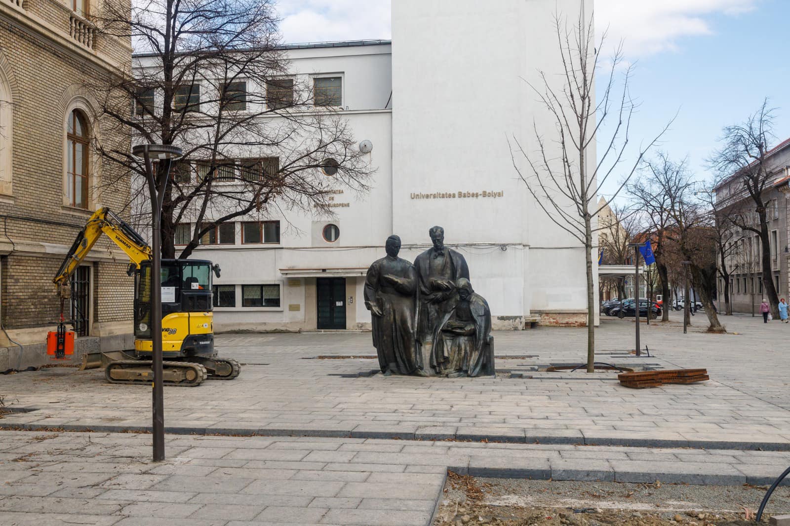 Decizie finală în Comisia de monumente: Grupul statuar „Școala Ardeleană” va fi reamplasat pe soclu/Foto: Emil Boc Facebook.com
