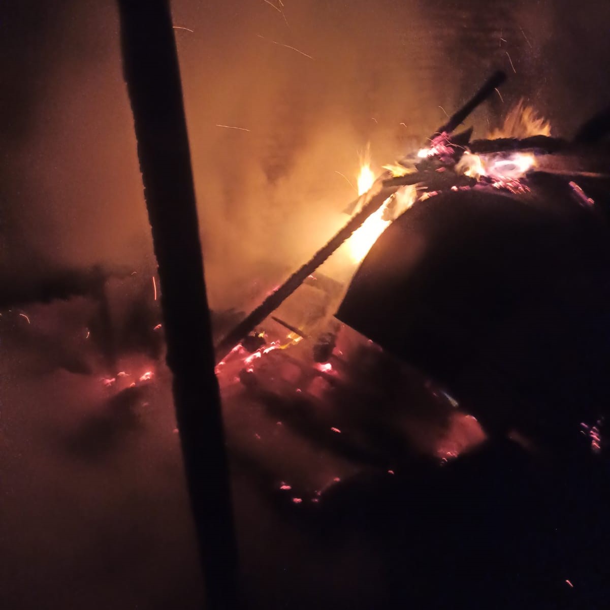 Incendiu într-o gospodărie din Cluj-Napoca. FOTO: ISU Cluj