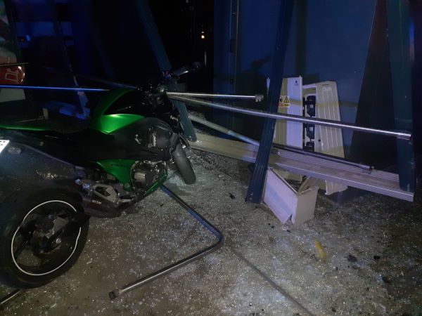 Un accident a avut loc, marți seară, în parcarea unui supermarket din municipiul Turda/ Foto: ISU Cluj