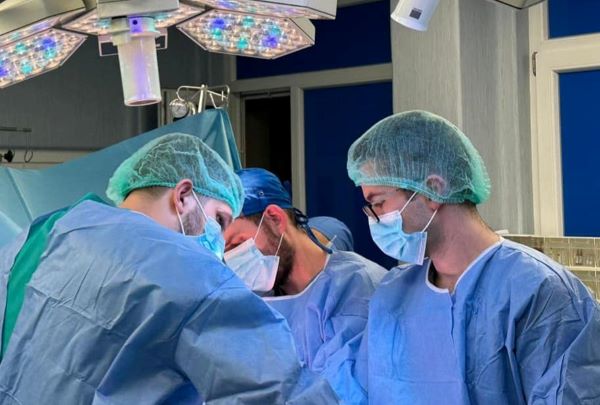 Organele unei paciente aflată în moarte cerebrală au salvat viețile a trei români, dintre care doi aflați la Cluj/ Foto: Agentia Nationala de Transplant - Facebook