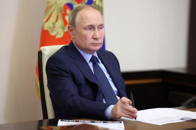 Vladimir Putin condamnă occidentul în timpul paradei de la Moscova /FOTO: Vladimir Putin