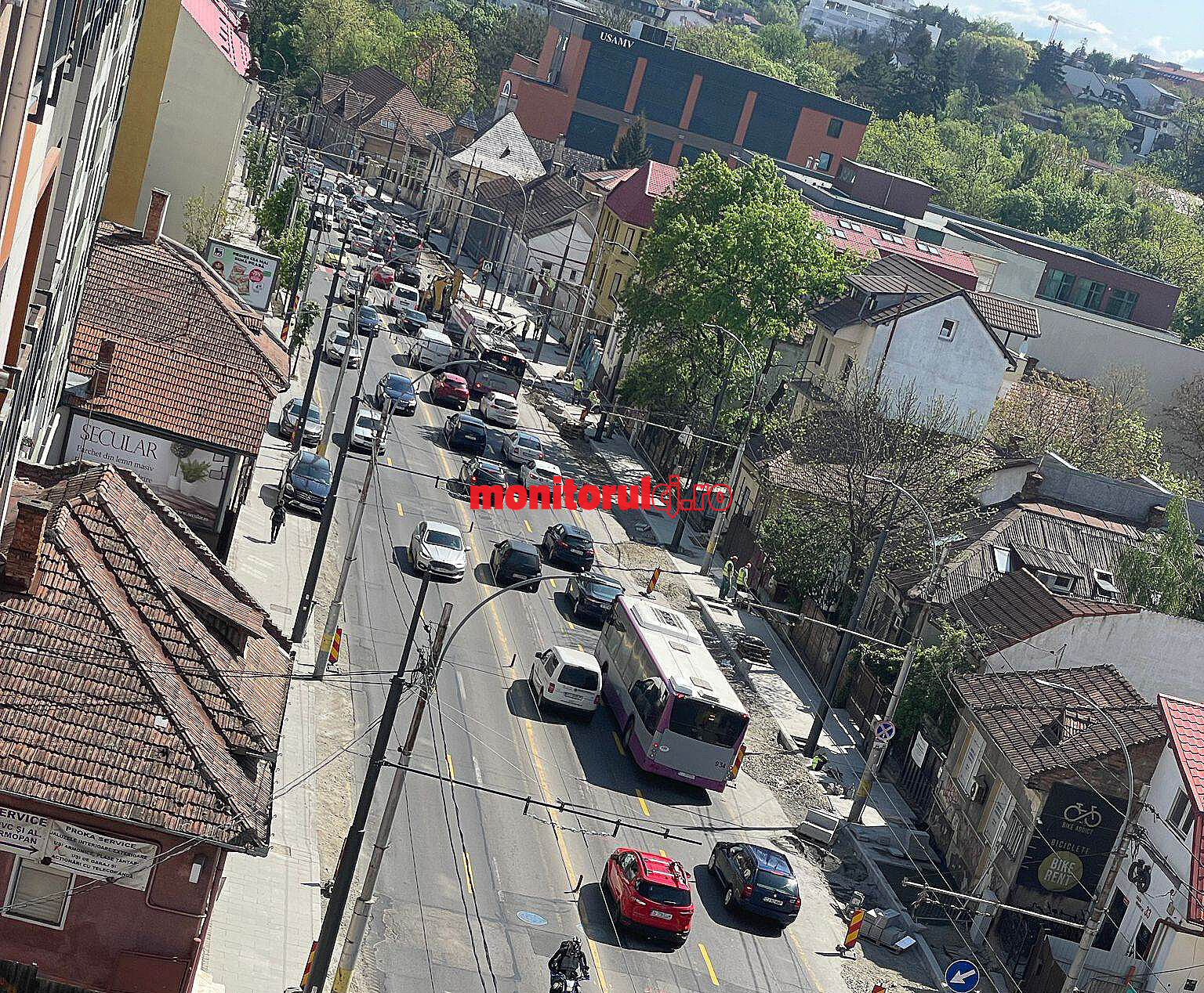 Lucrări și aglomerație pe Calea Mănăștur, la începutul lunii mai / Foto: monitorulcj.ro