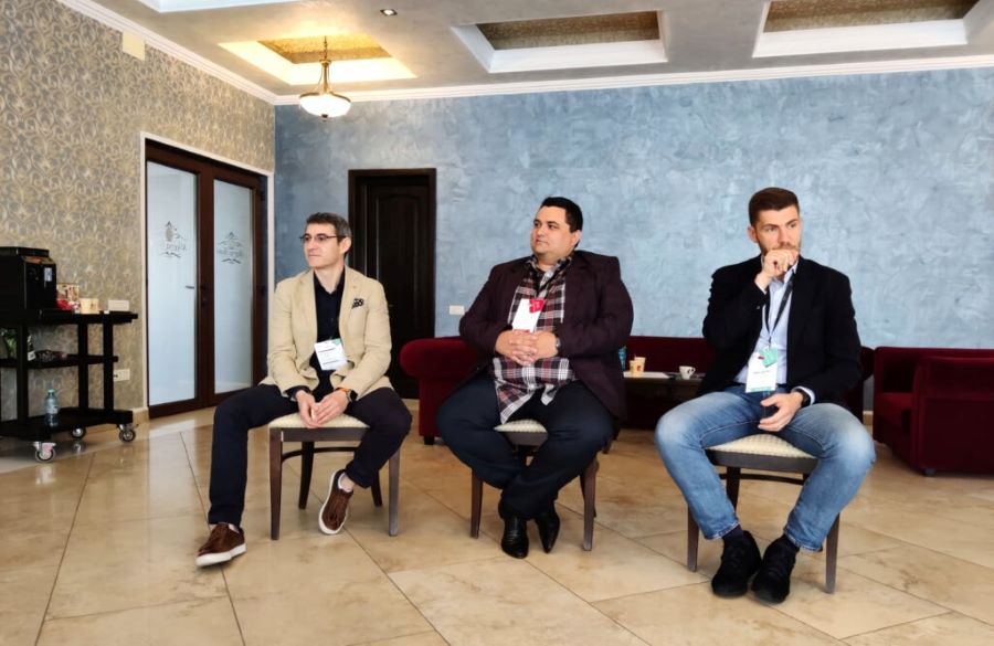 Cristian Herghelegiu – VP Cloud & Infrastucture, Dragoș Groza – CEO TopTech și Mihai Logofătu – CEO Bittnet Group