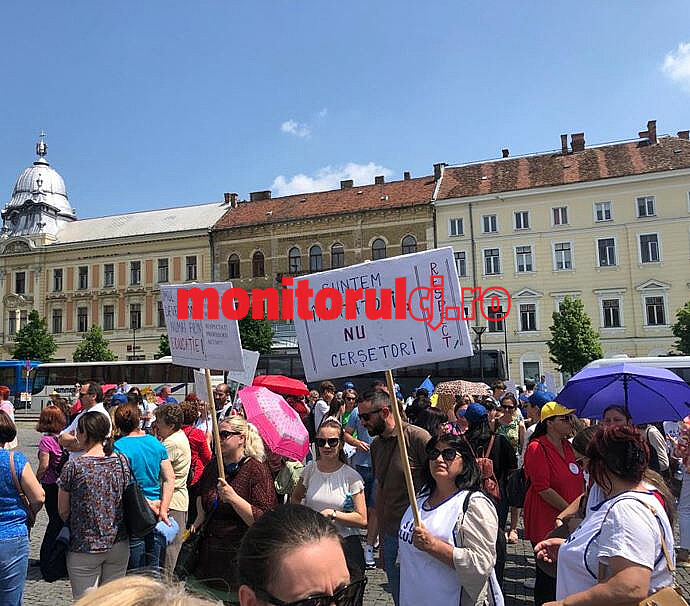 Protest al profesorilor clujeni în Piața Unirii / Foto: monitorulcj.ro