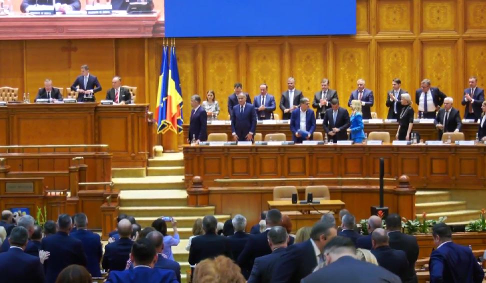 Întrunire în Parlament pentru învestirea Guvernului Ciolacu / Foto: captură video Facebook - Marcel Ciolacu