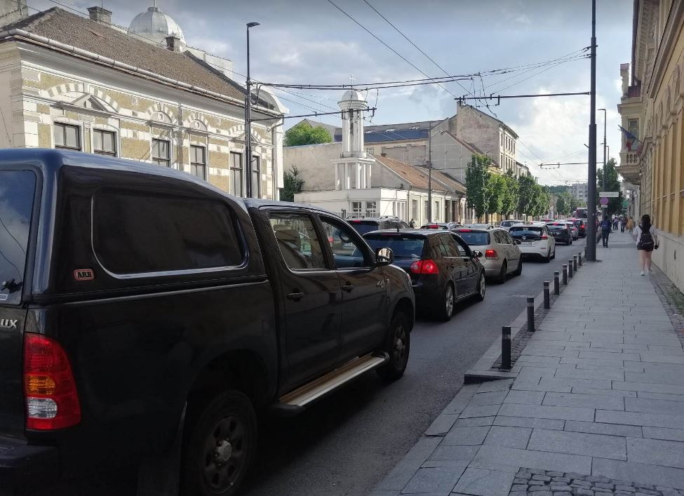 Trafic blocat pe artera Moților-Mănăștur/Foto: monitorulcj.ro