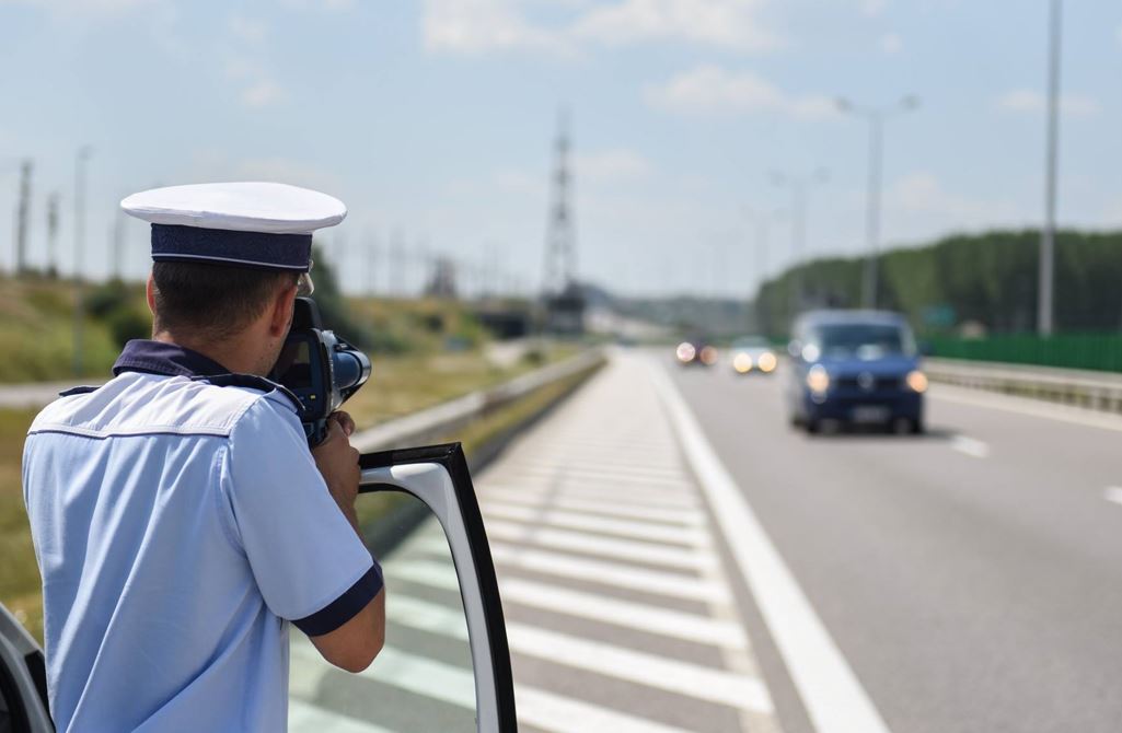 Șofer teribilist, cu peste 200 km/h, pe autostradă/Foto: Poliția Română