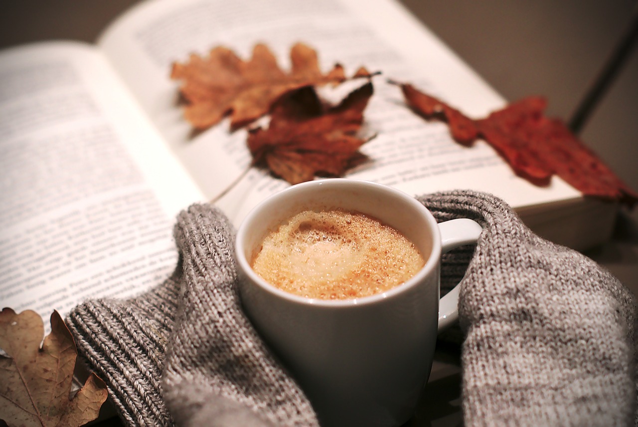 O cafea ne va ține de cald în zilele care urmează. Foto: Pixabay
