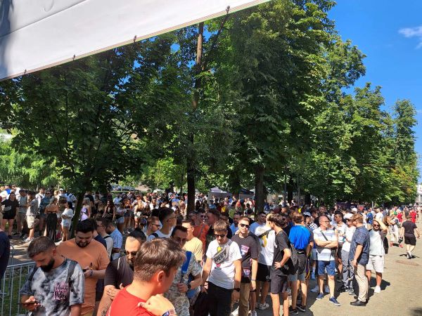 Sute de tineri s-au strâns în Parcul Central/ Foto: Bianca PREDA - monitorulcj.ro