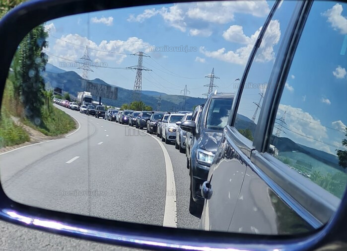Trafic blocat pe drumul Cluj-Gilău, DN1 E60, pe la km 498 / Foto: monitorulcj.ro