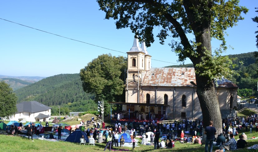 Primii pelerini au ajuns deja la Mănăstirea Nicula - 13 august 2023 / Foto: Facebook - Manastirea Nicula