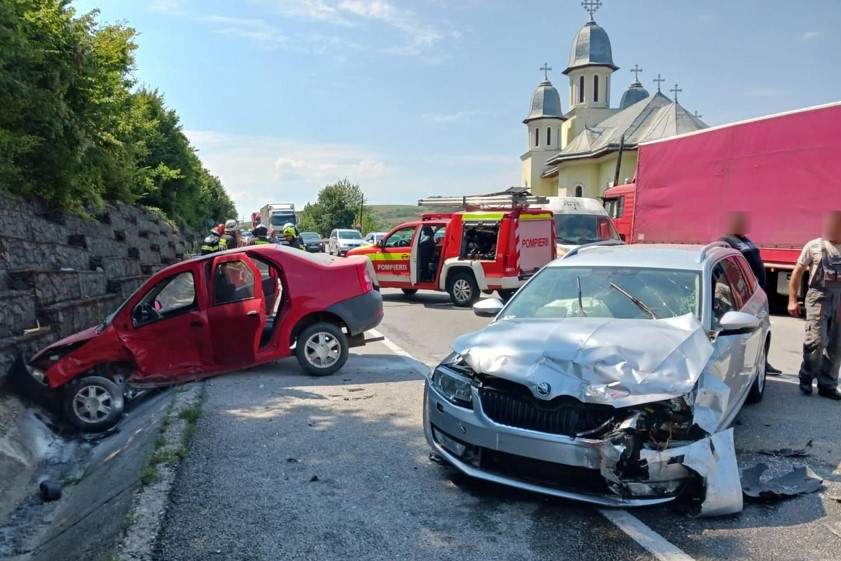 Accident pe centura ocolitoare Gherla, în zona Bunești / Foto: ISU Cluj