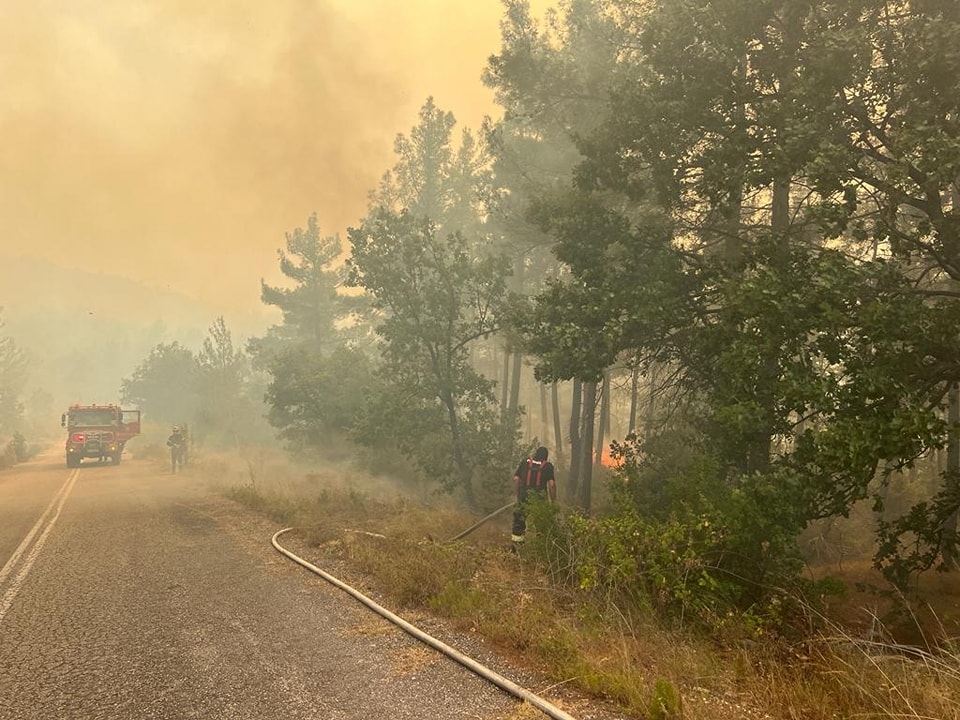 Pompieri români, în Grecia/ Foto: IGSU - Inspectoratul General pentru Situatii de Urgenta, Romania - Facebook
