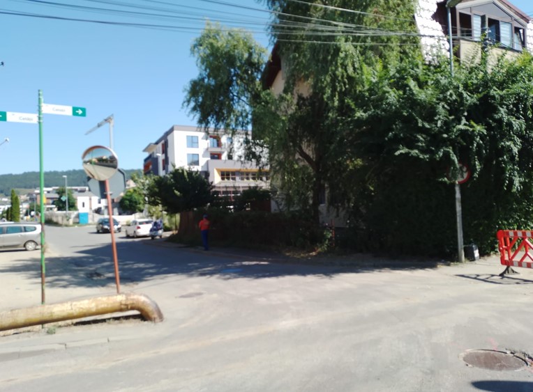 Restricții în intersecția Cetății - Sub Cetate / Foto: Primăria Florești