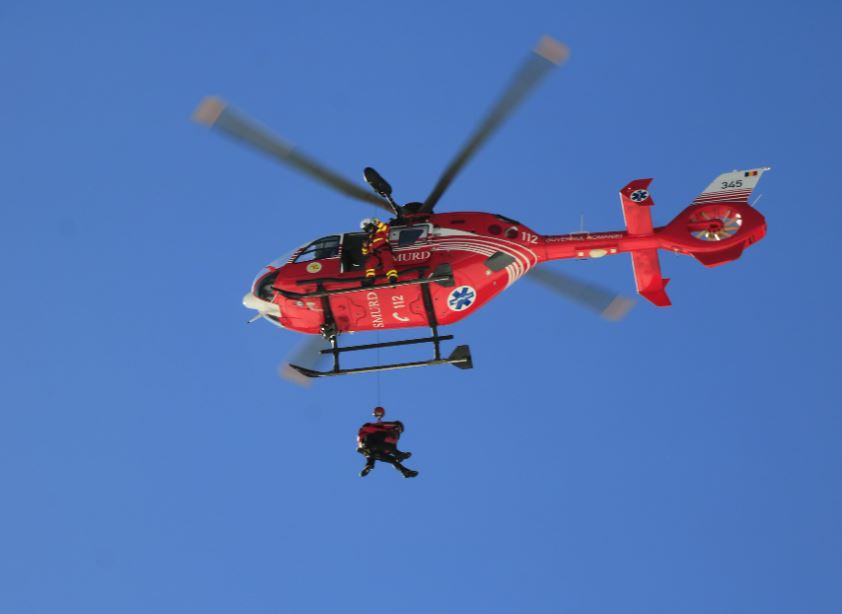 Intervenție pentru salvarea unor persoane accidentate pe munte/Foto: Salvamont Romania-Dispeceratul National Salvamont